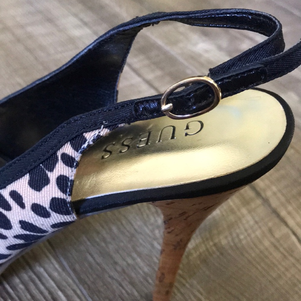 GUESS Leopard Heels - Picture 4 of 5